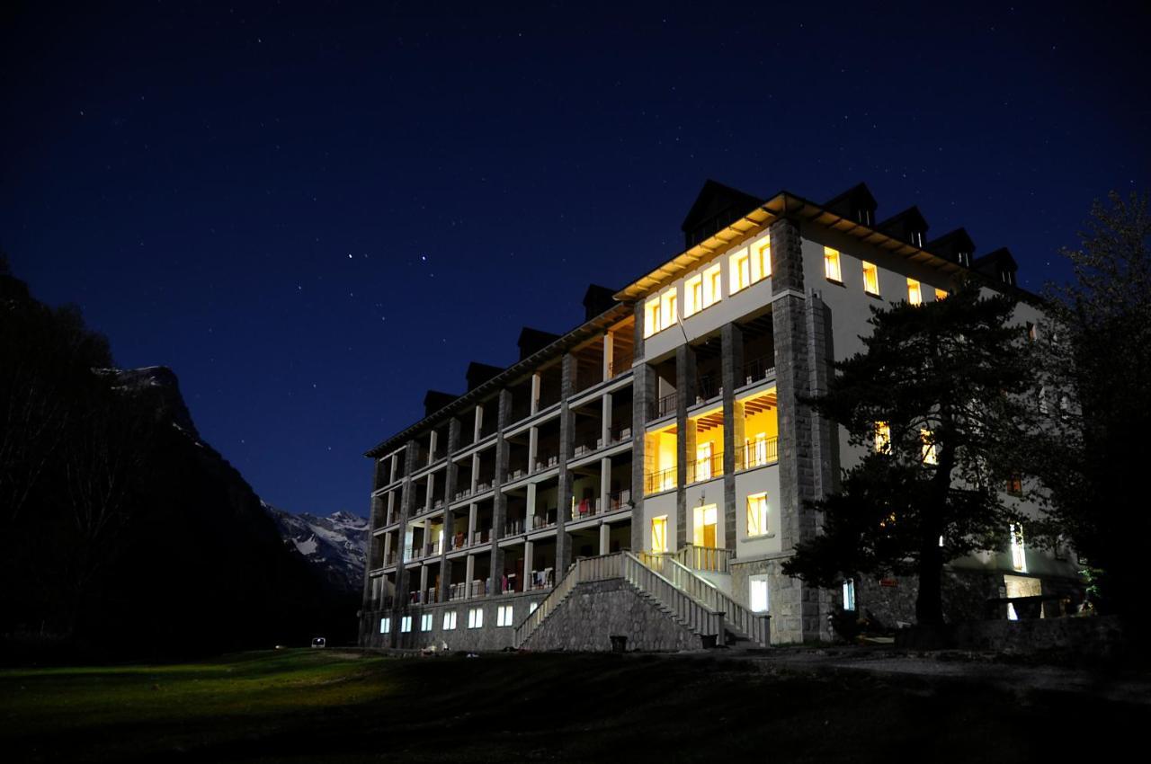 Hostel La Casa De Pineta Bielsa Zewnętrze zdjęcie